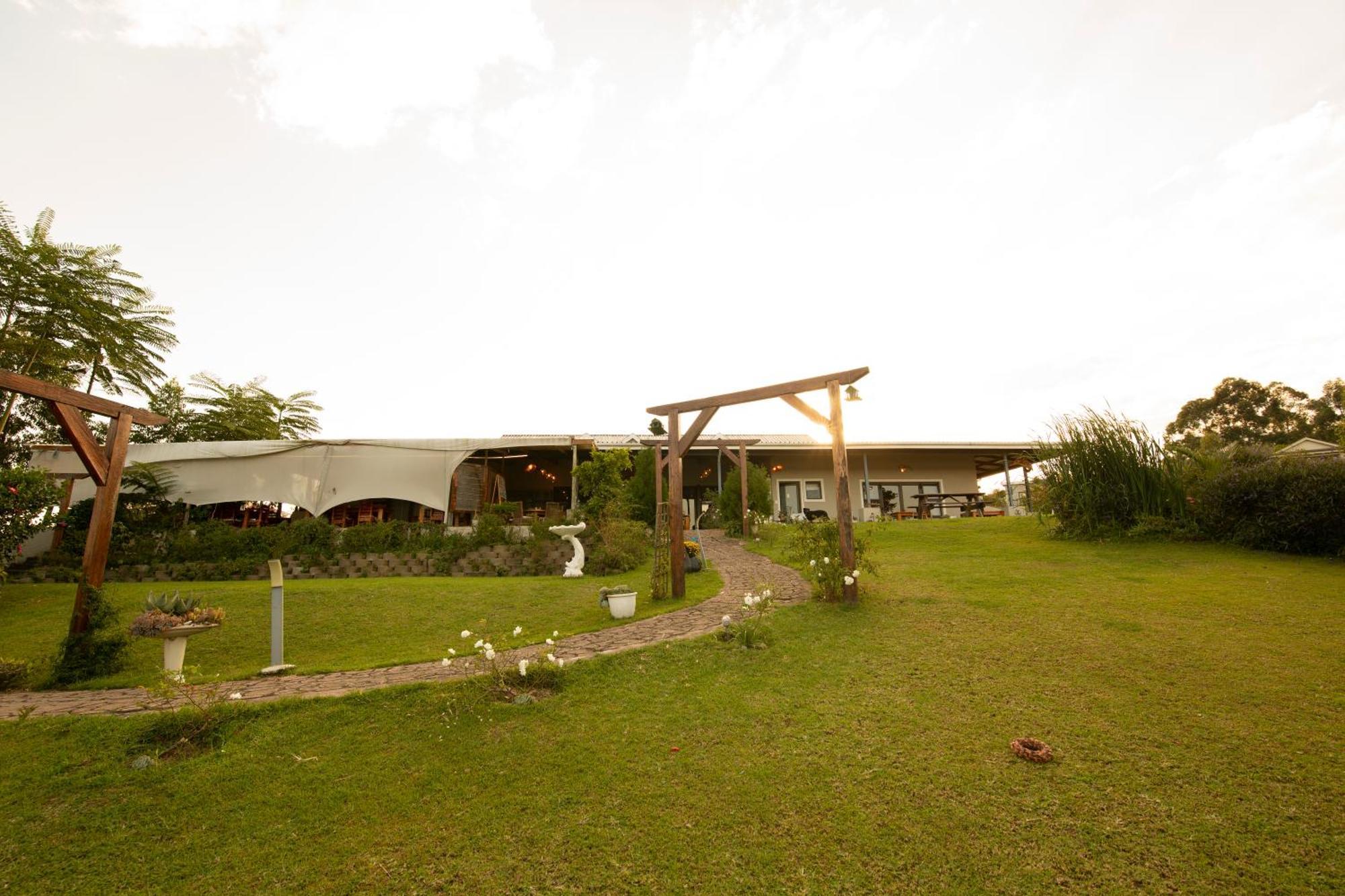 Goggas Nest Bnb & Restaurant Matsapha Extérieur photo
