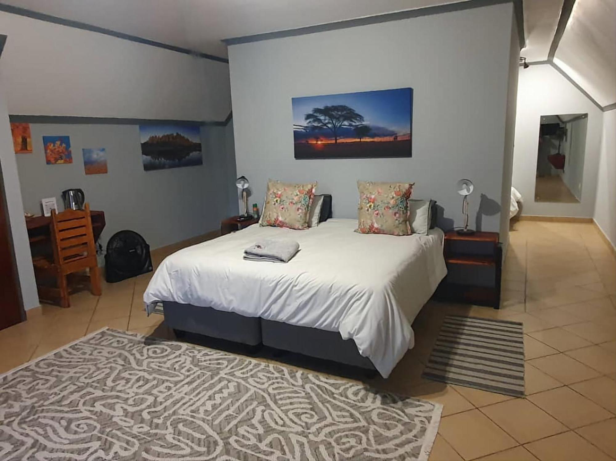 Goggas Nest Bnb & Restaurant Matsapha Extérieur photo